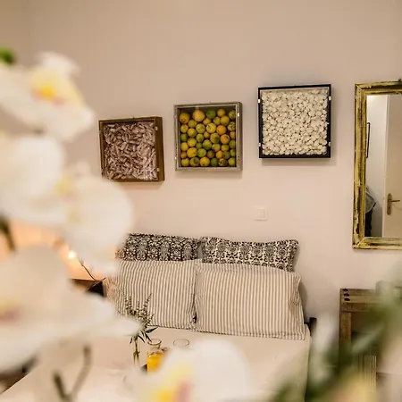Mint Center Apartment *